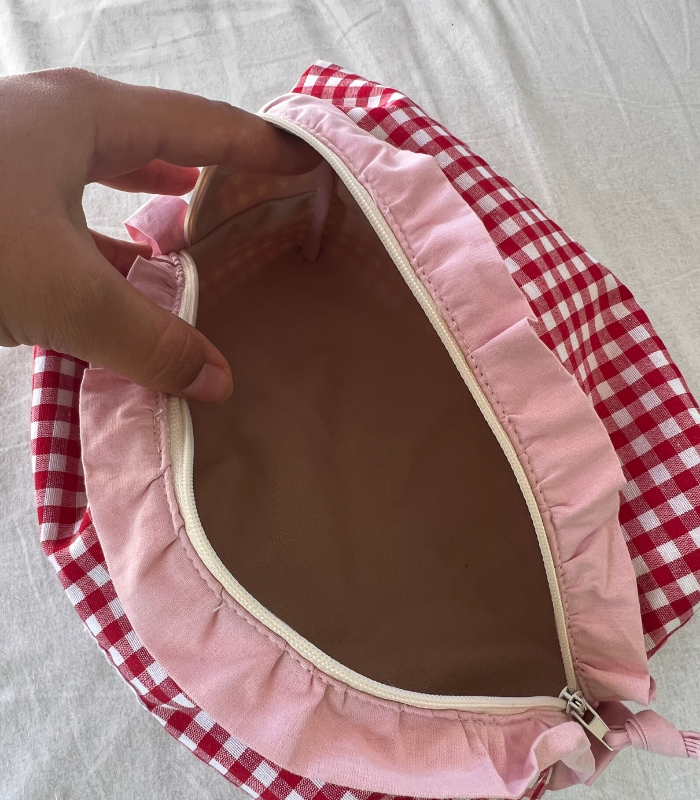 makeup-bag-plaid-red3